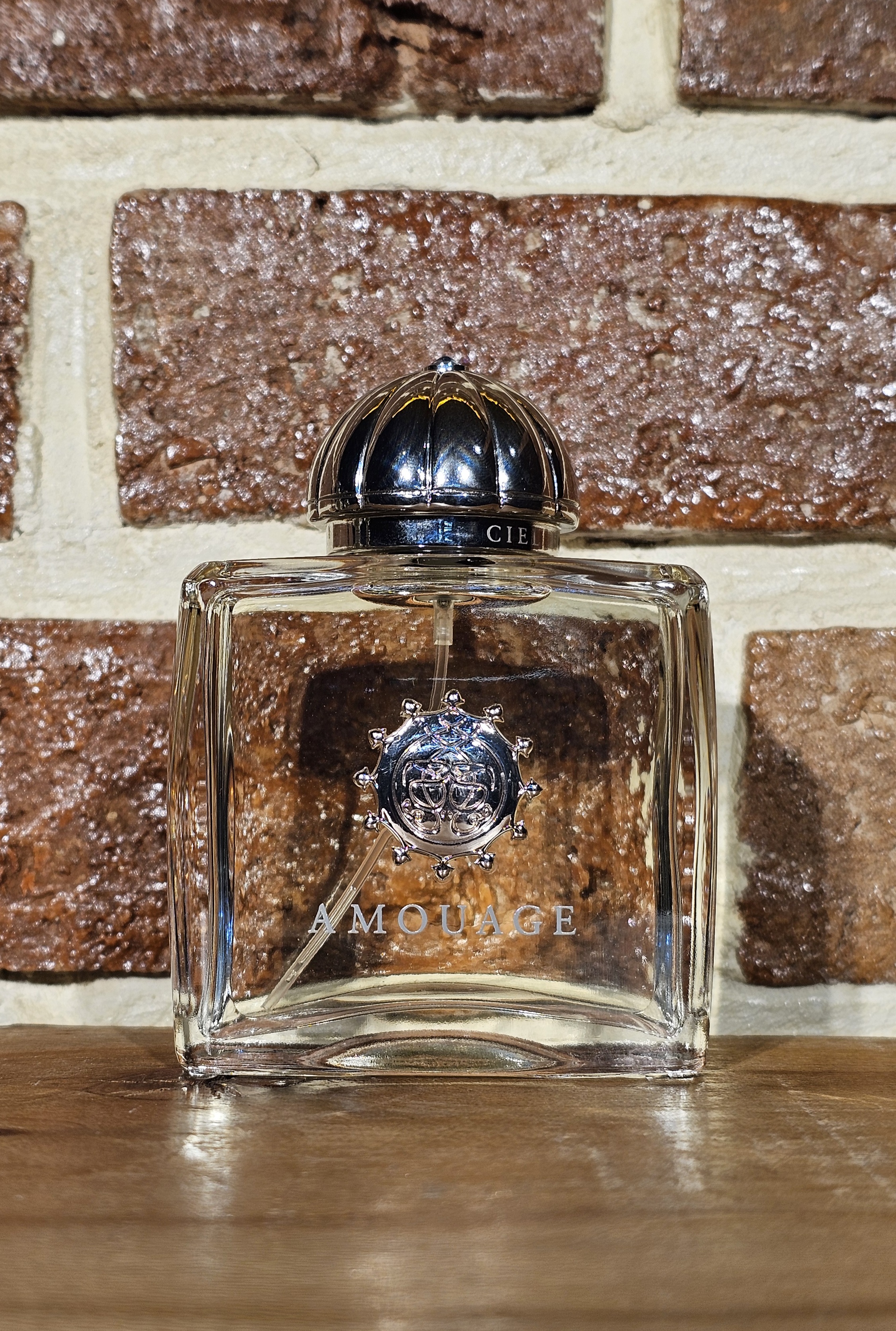عطر ادکلن آمواج سیل زنانه Amouage Ciel